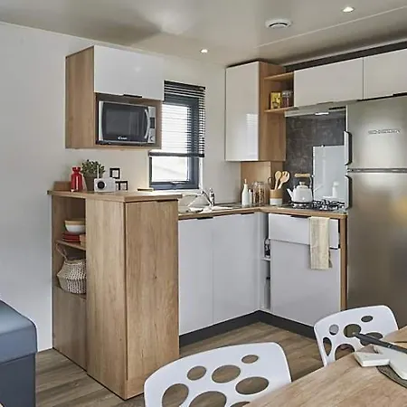 Camping Cote O - Quartier Privilege Les Sables De Cordouan مكان تخييم 4*